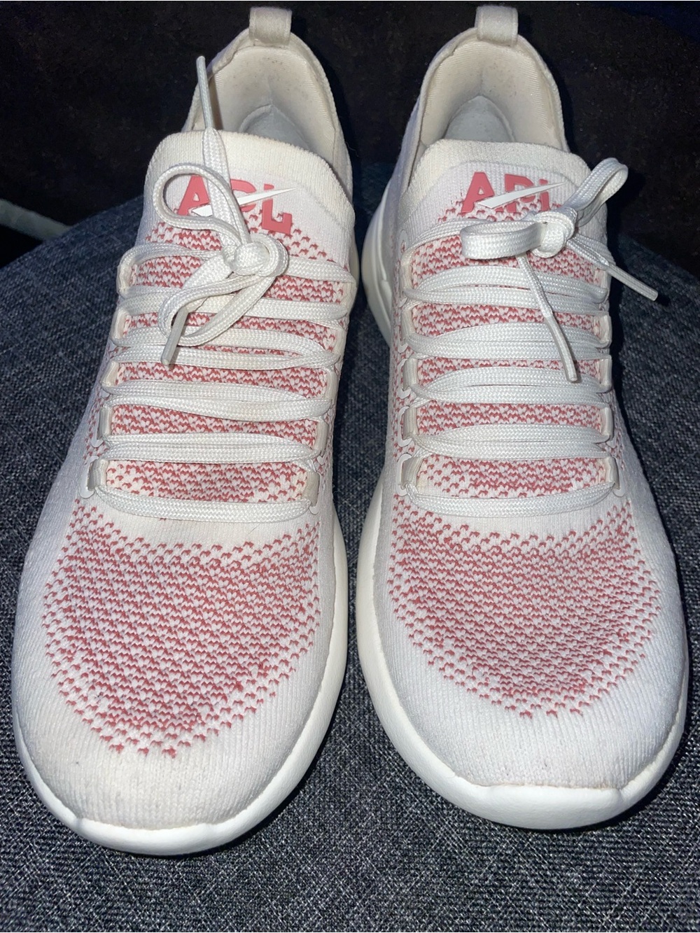 *Like New* APL Techloom Breeze size 8 women's